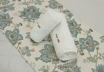 Modern Seaside Retreat 1BD Apartments