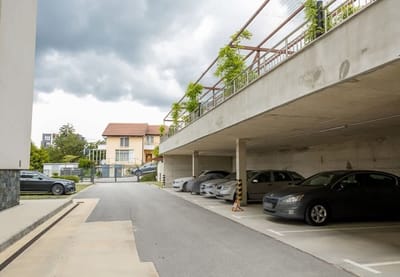 Stylish Flat with Balcony & City Views–Briz, Varna