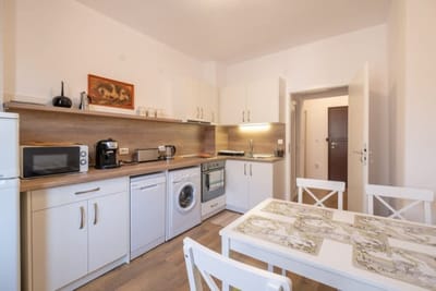 Peaceful downtown location - 2 bedroom apartment