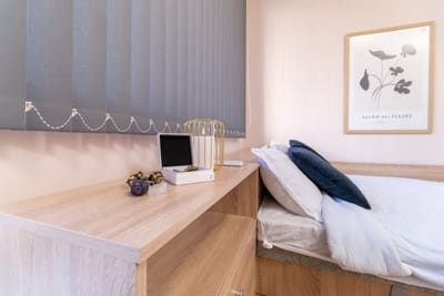 Comfortable 2BR Urban Getaway in City Center