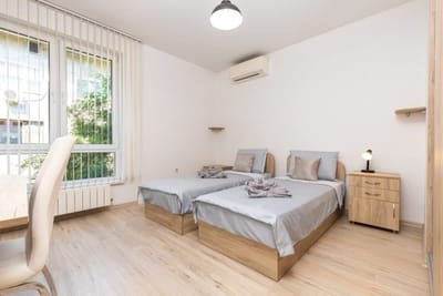 Stylish 2BD Apartment with a Nice Cozy Terrace