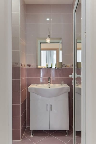 Bright Two-Bedroom Apartment in Top Center