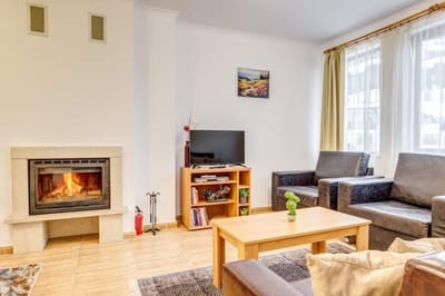 Alpine Haven 2-Bedroom Escape in Pamporovo