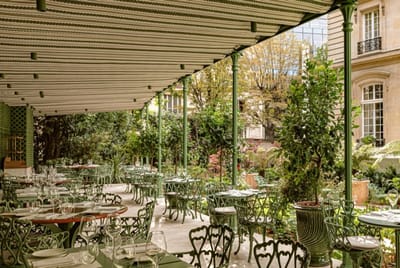 Our apartments located in a separate villa next to the hotel offer the decor and feel of the Saint James Paris with the intimacy of a private home.