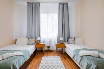 Cozy and Spacious 3BD Flat I 10 Min from NDK