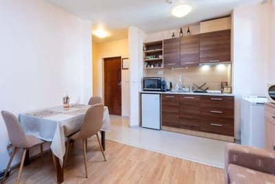 Cozy Mountain-View Apartment in Belmont, Bansko