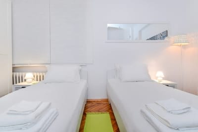 The Charming Home | 1-Bedroom TOP Central Flat