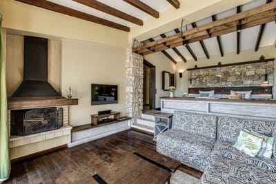 Zornitza Family Estate - Restaurant