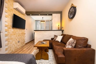 Da Vinci Delight: Modern 2BD Apartment