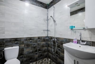 Central 1BD Next to Womens Market and Sofia's Gems