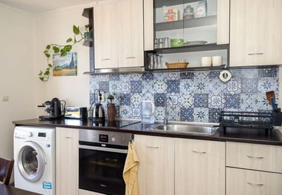 Cozy Sea-View Flat with Balcony in Galata, Varna