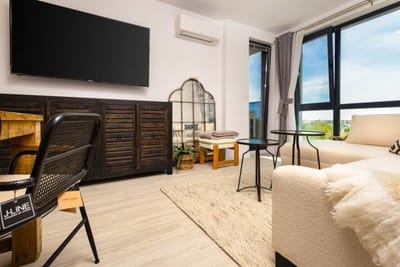 Exclusive One-Bedroom Retreat + Private Parking