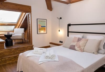 Stylish Maisonette Just Steps from the Sea Garden