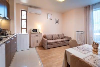 Cozy Mountain-View Apartment in Belmont, Bansko