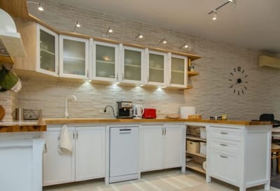 Lovely 3BD flat with Parking and Sea View