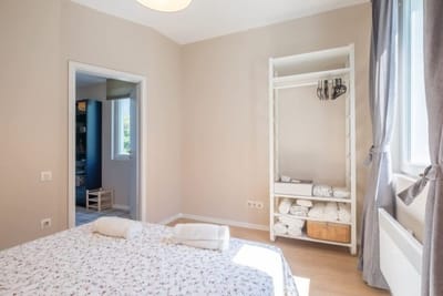 Enjoy The Ride | 2-BDR Lozenec Central Apartment