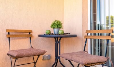 Nice 1BD Apartment next to Medical University