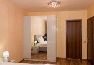 Varna Gem: 2BD Flat with Sunny Balcony