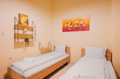 Cozy 2BD Flat + Work Space I Remote workers haven