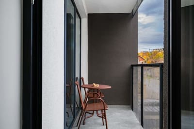 Modern Stay with Balcony and Parking