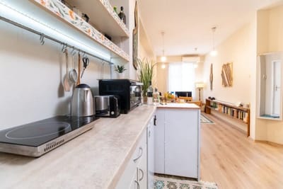 Chic Urban Getaway in City Center