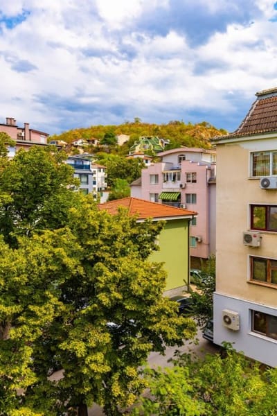 The Plovdiv Pad: Your 1-BD Hideaway in the Center