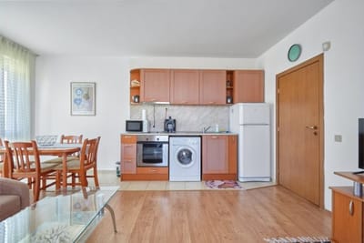 Charming 1-Bedroom Apartment in Ravda