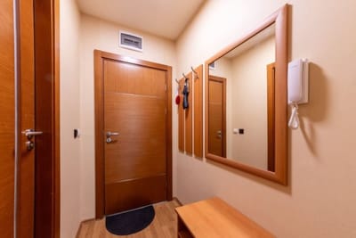 Golden Sands: 1BD Retreat with Parking