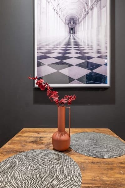 One Bedroom with Parking - Women's Market