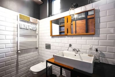 Central 3BD w/ Fast Wi-Fi | 2 min to Vitosha Blvd