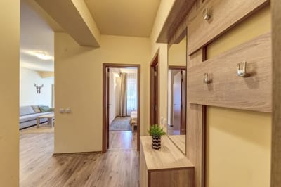 Cosy 1BD Apt w/ Free Parking and Balcony