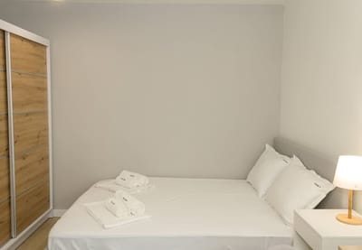 Sea Garden Varna - 2BD Flats with Desk & Balcony