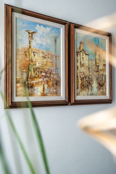 Elegant Getaway Near Iconic Eagles' Bridge