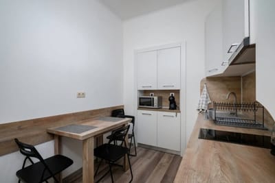 Central 1BD Next to Womens Market and Sofia's Gems