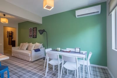 Enjoy The Ride | 2-BDR Lozenec Central Apartment