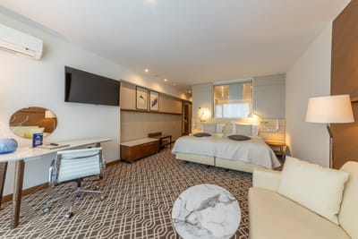 Cozy One Bedroom Room in the Maritim Paradise Blue Hotel