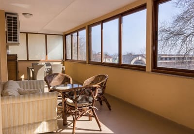 Varna Gem: 2BD Flat with Sunny Balcony