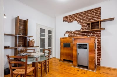 Sofia's Vintage Gem: Spacious 2BD Flat on Solunska