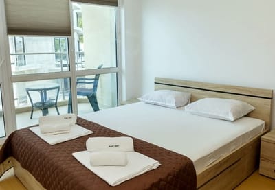 Kabakum 1BR Retreat with Parking, Steps to Beach