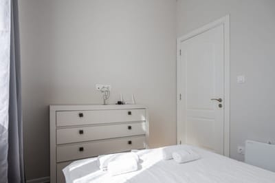 Light and Modern 2BD Flat Next To Women's Market