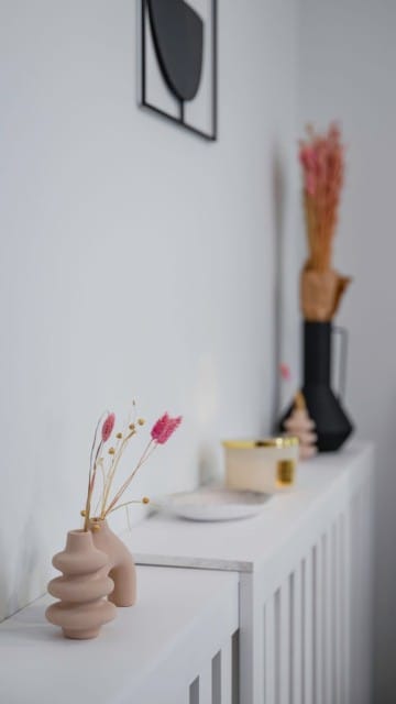 Fresh & Modern Apartment with Balcony