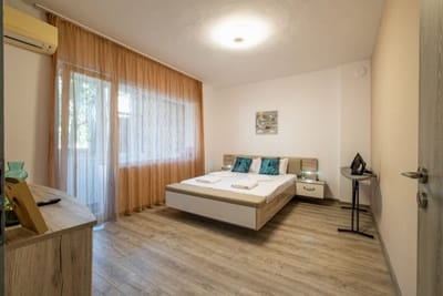 Black Sea Spacious 3BR Apartment