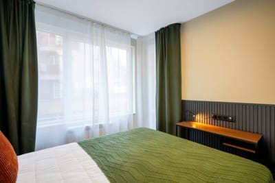 Modern&Central 2-BD with Parking