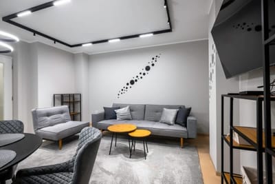 Silver Gem  1BD with desk and balcony