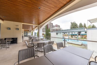 Cozy Restaurant in the Flamingo Grand Hotel