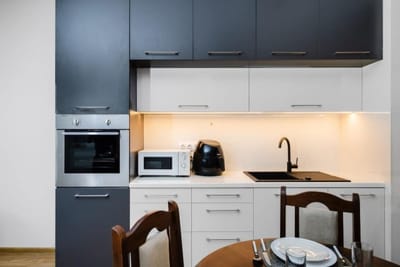 Modern Stay with Balcony and Parking