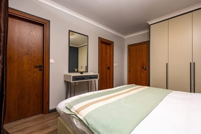 New Luxury & Bright 2 Bedroom Apartment