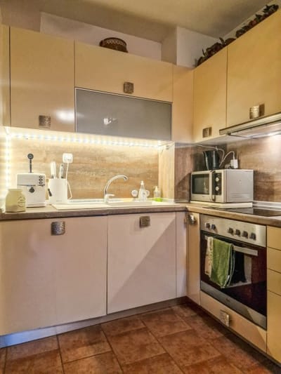 Cozy 2-Bedroom Stay with Parking in OLD INN Bansko