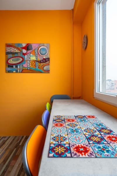 Life in Colours - Artistic 1BD Apartment