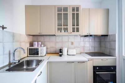 Quiet and Central: 1BD Next to NDK & Vitosha Blvd